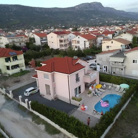 Villa Giulietta Kastela Exterior photo